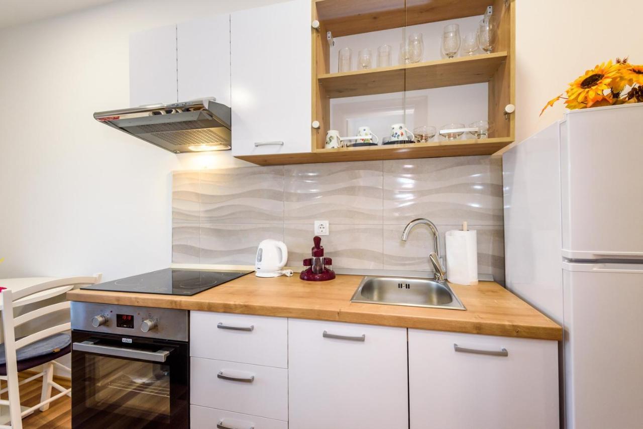 Apartment Dego Near Ploce, Riverfront, Parking Rogotin Exterior photo