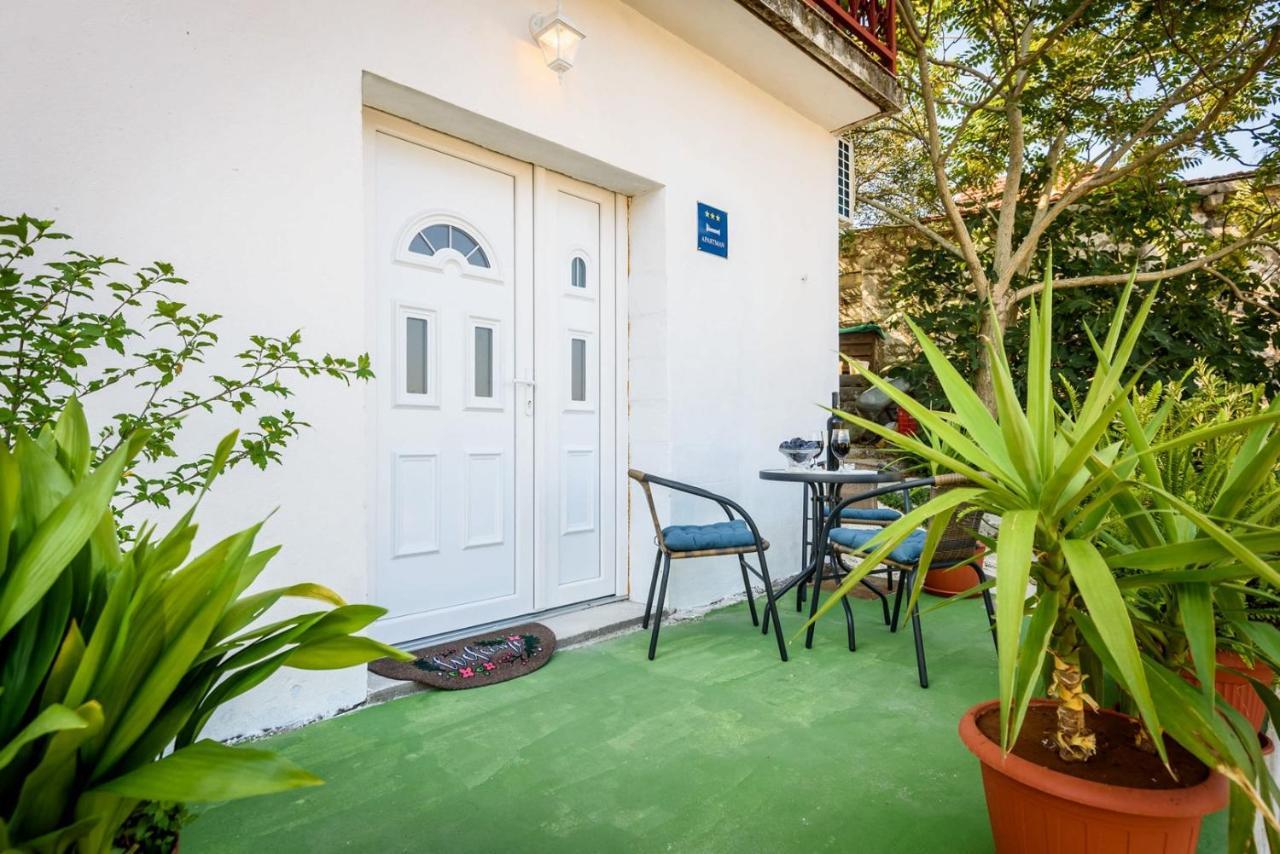 Apartment Dego Near Ploce, Riverfront, Parking Rogotin Exterior photo